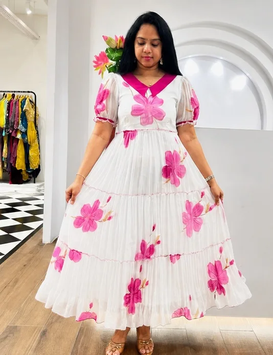 Women’s White & Pink Floral Printed Tiered Maxi Dress