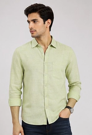 Men's Regular Fit Solid Casual Shirt