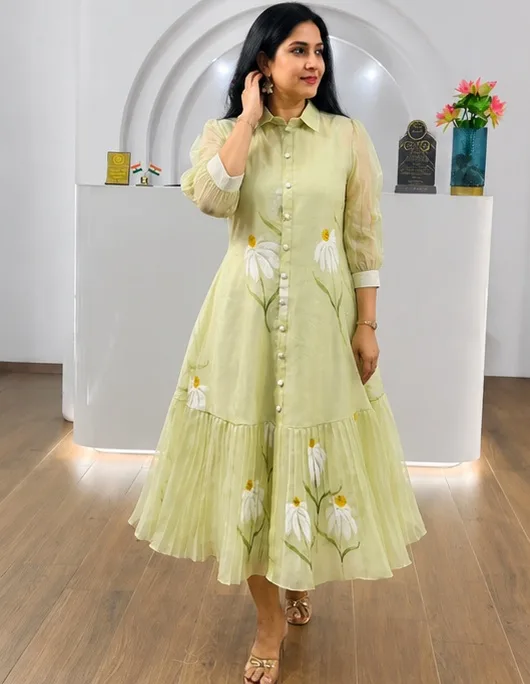 Pastel Green Floral Printed Pleated Midi Dress